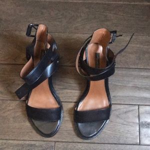 Kenneth Cole heels